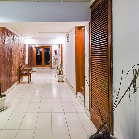 Oyo V International Hotel Amritsar Exterior photo